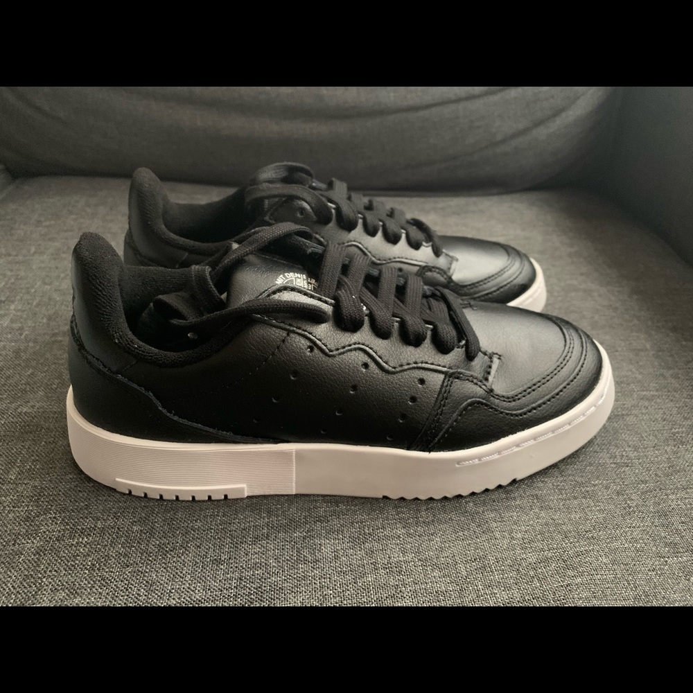 Adidas Supercourt J (Big Kids)